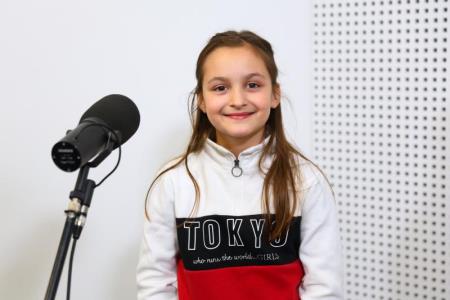 1623317594_cg_otroci_pojejo_os_toneta_okrogarja_3