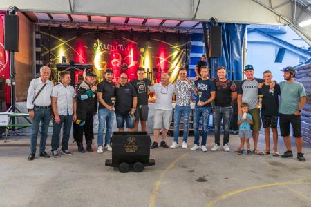 Perkmandelc je povabil v svojo deželo