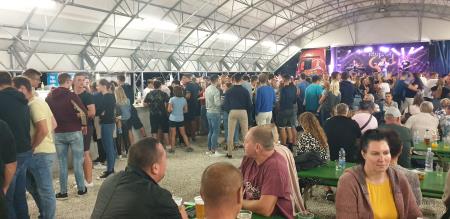 Perkmandelc je povabil v svojo deželo