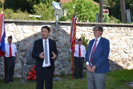 SPOMIN NA PADLE BORCE