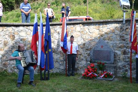 SPOMIN NA PADLE BORCE