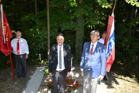 SPOMIN NA PADLE BORCE