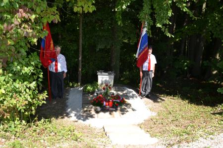 SPOMIN NA PADLE BORCE