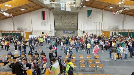 OŠ Ivana Skvarče je gostila 45. državno prvenstvo mladih čebelarjev