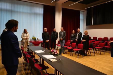 Podpis pogodbe med Kemijskim inštitutom in podjetjem Skitti