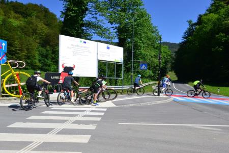 Učenci iz Moravč so preizkusili kolesarsko stezo Zagorje-Orehovica
