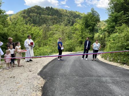 Odprtje prenovljene ceste Medija-Kal
