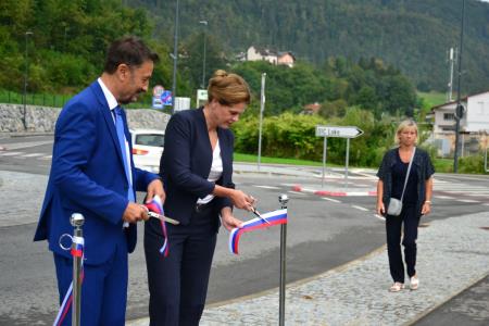 Prenovljena cesta skozi Kisovec tudi uradno odprta