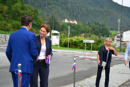 Prenovljena cesta skozi Kisovec tudi uradno odprta