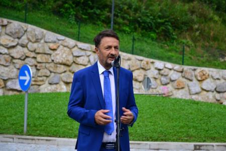 Prenovljena cesta skozi Kisovec tudi uradno odprta