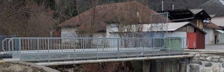 Nova brv čez potok Medija