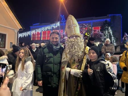 Miklavžev prihod naznanil veseli december v Zagorju