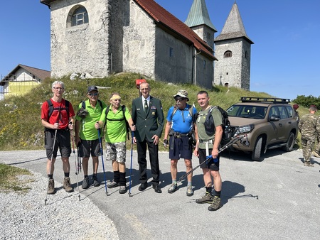 Slavnostna obeležitev dneva državnosti in obletnice letalskih napadov na Kum