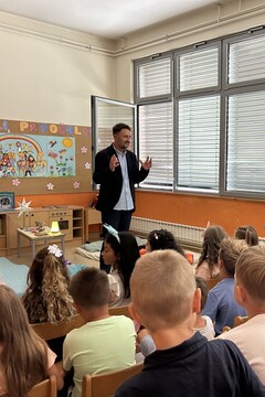 Župan na prvi šolski dan obiskal prvošolce