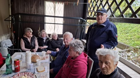 Zagorski častniki na pohodu hraniteljev orožja 