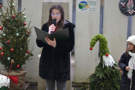 Miklavž obiskal zagorsko tržnico