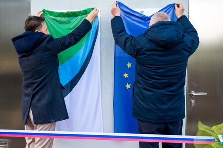 Minister in župan predajata namenu vodohran Strahovlje