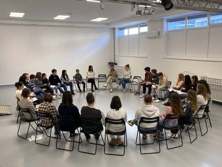 Otroški parlament o izzivih v šolskem sistemu