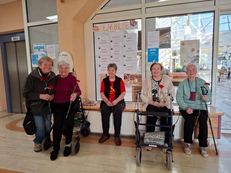 Župan tudi letos razveselil ženske v Domu Polde Eberl Jamski