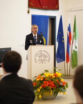 Zagorski kinologi in ekipa prve pomoči RK dobitniki priznanj CZ