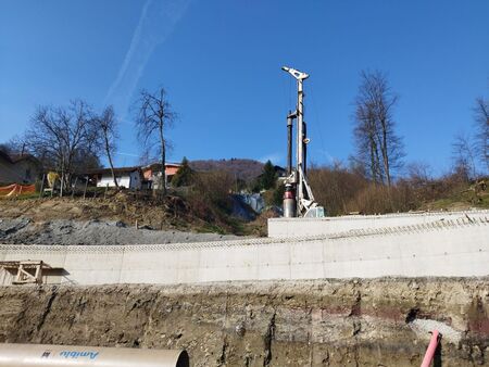 Gradbišče ob sanaciji plazu nad AP