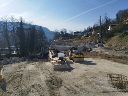 Gradbišče ob sanaciji plazu nad AP