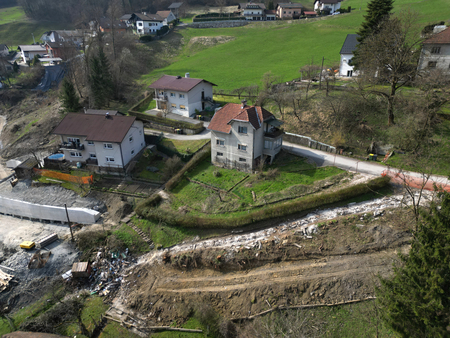 Gradbišče ob sanaciji plazu nad AP