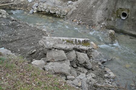 Gradbišče ob sanaciji plazu nad AP