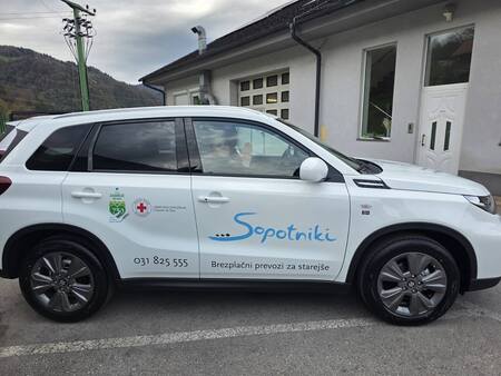 Novo vozilo za prevoz naših starostnikov